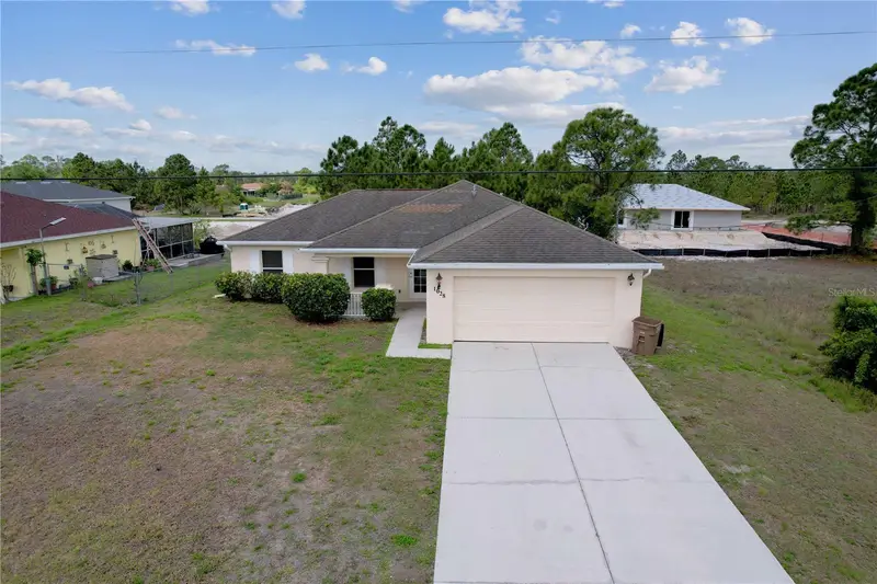 1028 Columbus Blvd S, FL