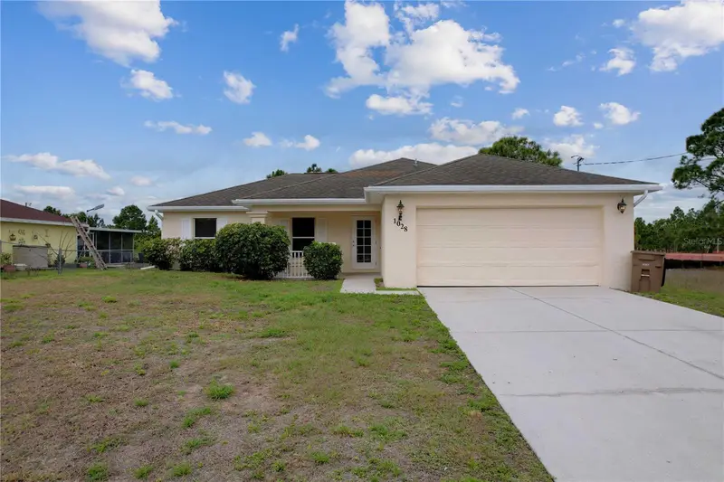 1028 Columbus Blvd S, FL