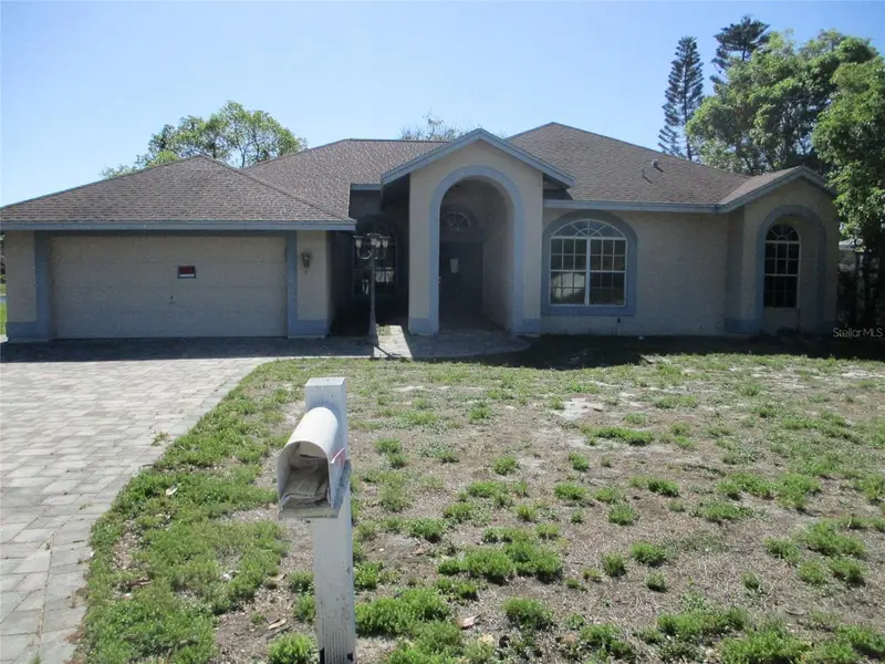 8904 Planters Ln, FL