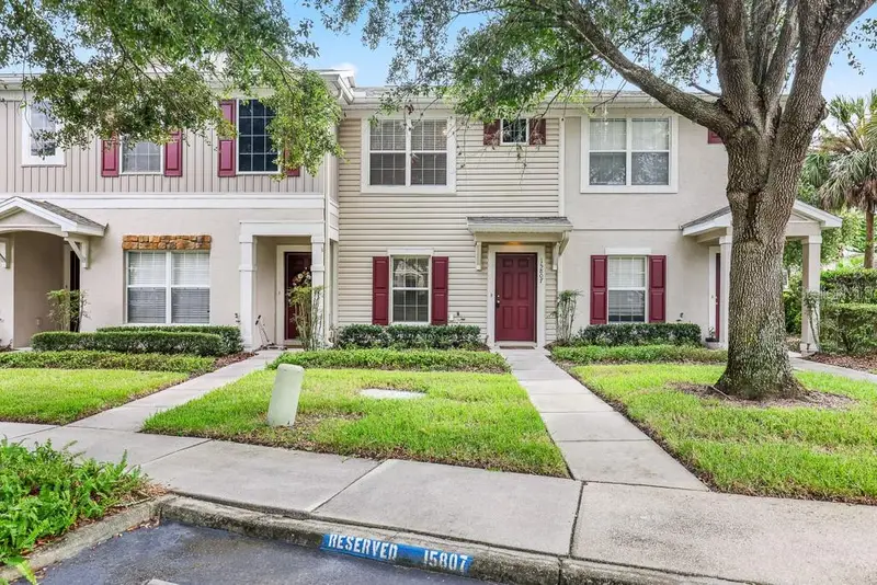 15807 Fishhawk Falls Dr, FL