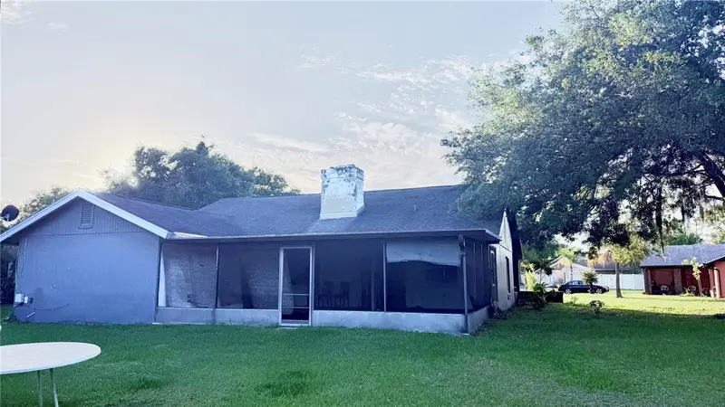 714 Divot Ln, FL