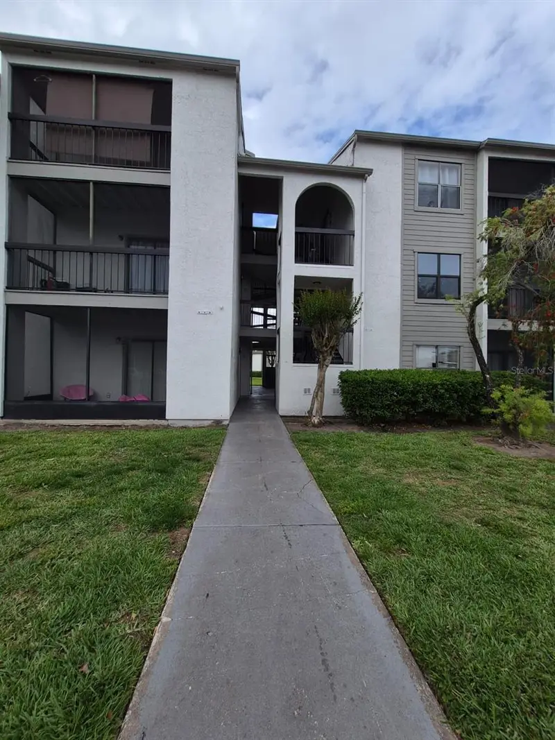 2031 Cascades Blvd #307, FL