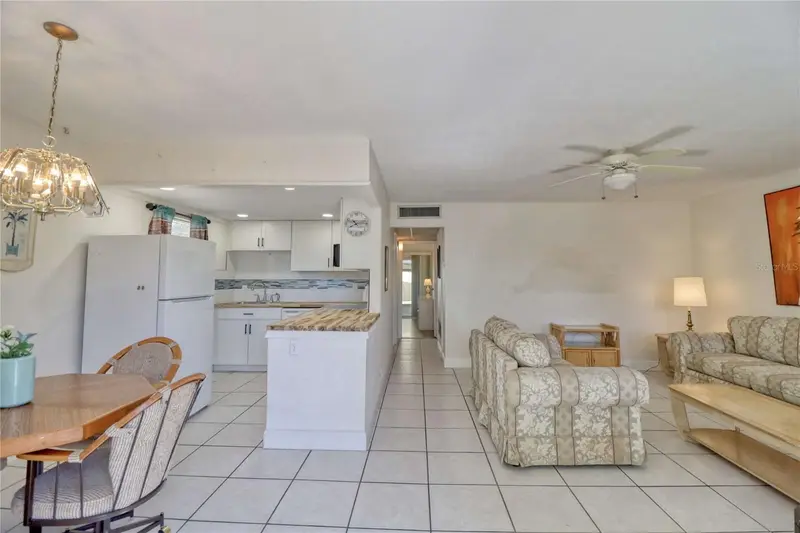 101 Cambridge Trl #196, FL