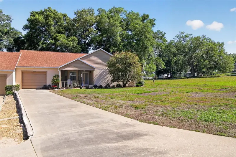 3644 N Laurelwood Loop, FL