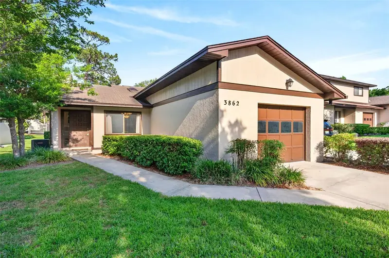 3862 Ne 19th Street Cir, FL