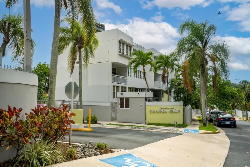 Cond Caparra Chalets 8 #2a1, PR