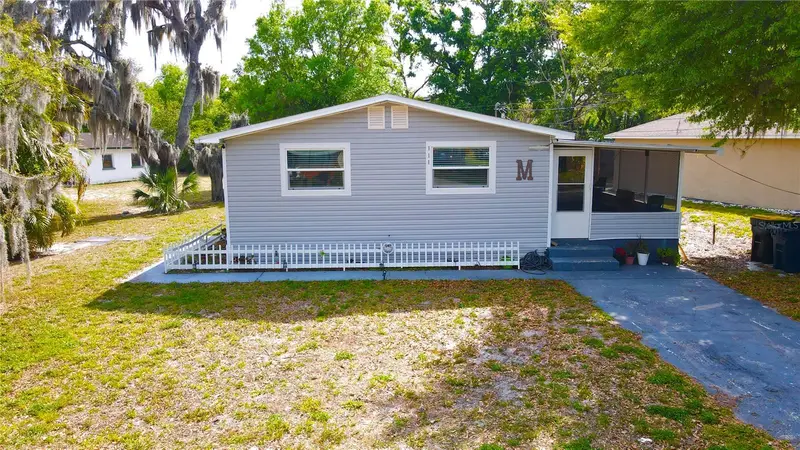 111 Ne Palencia Rd, FL