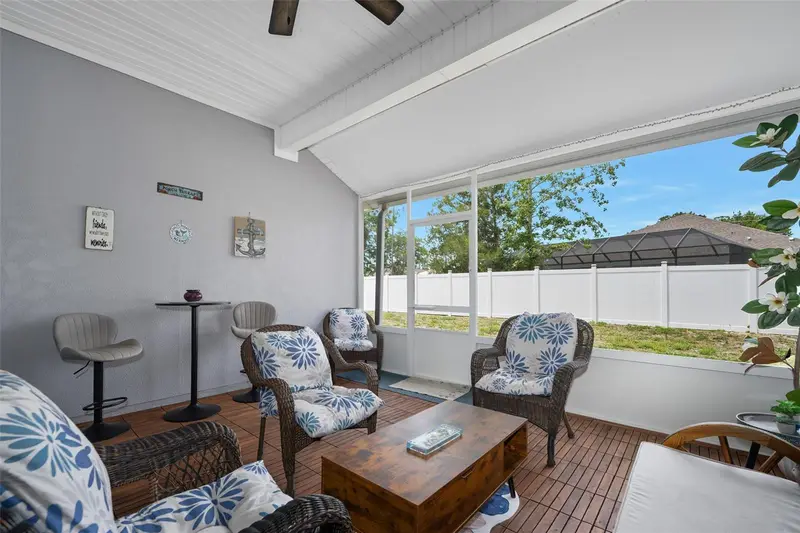 10 Raleigh Dr, FL