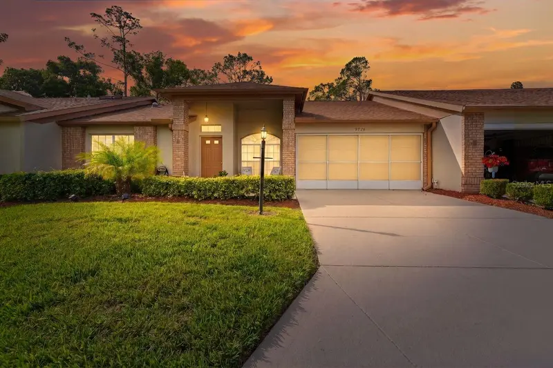 9726 Sweeping View Dr, FL