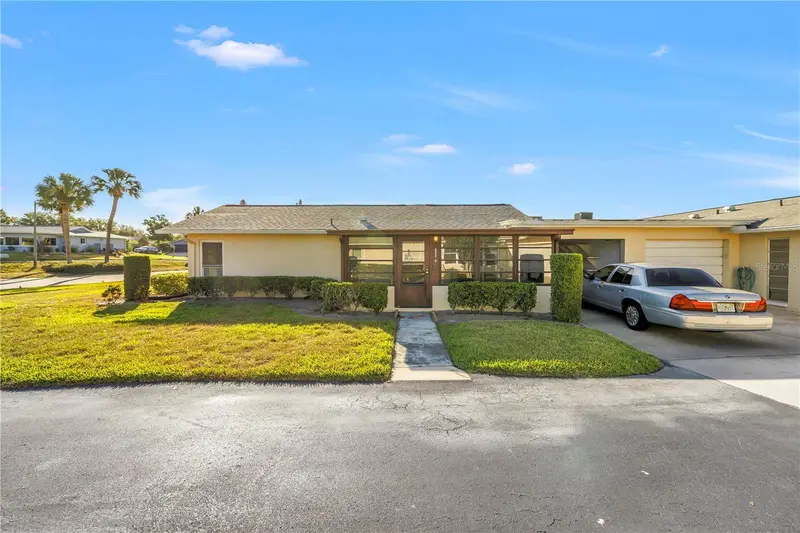 2740 Highlands Blvd #B, FL