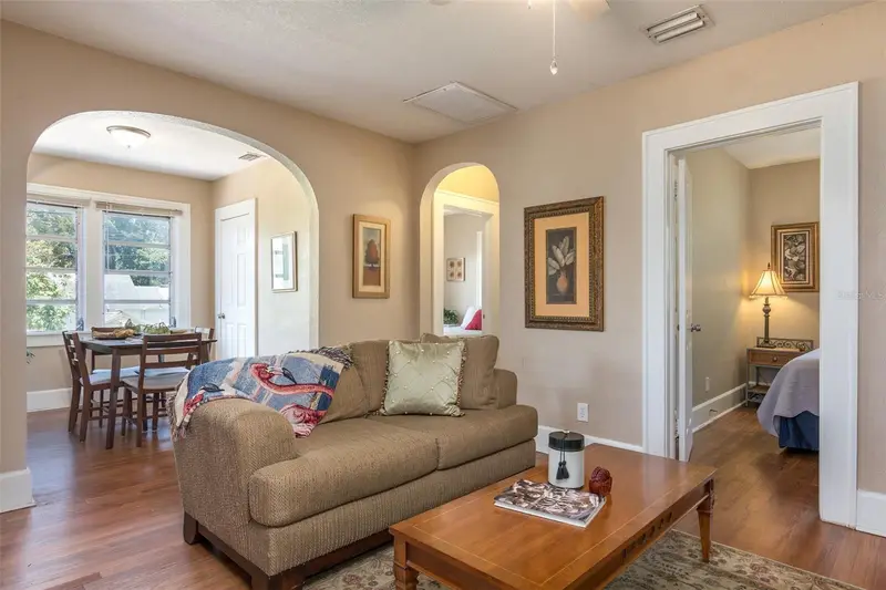 3655 N 1st (Upper Unit) Ave, FL