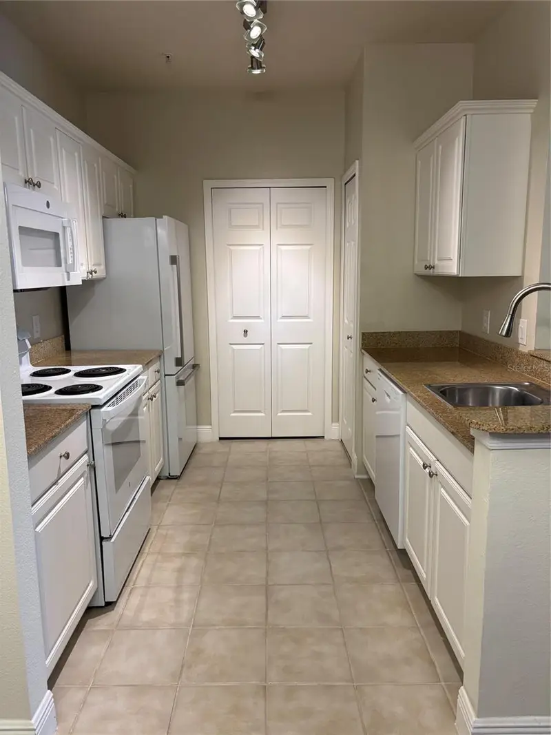 143 Southern Pecan Cir #206, FL