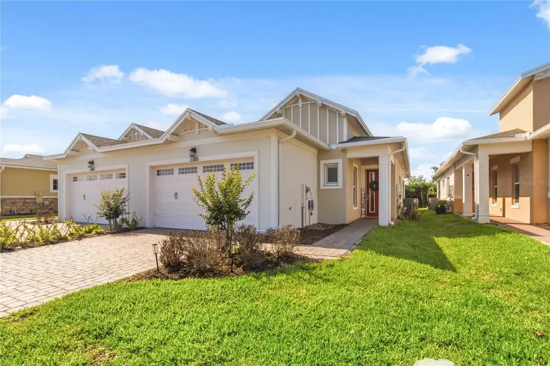 2305 Datura Loop, FL