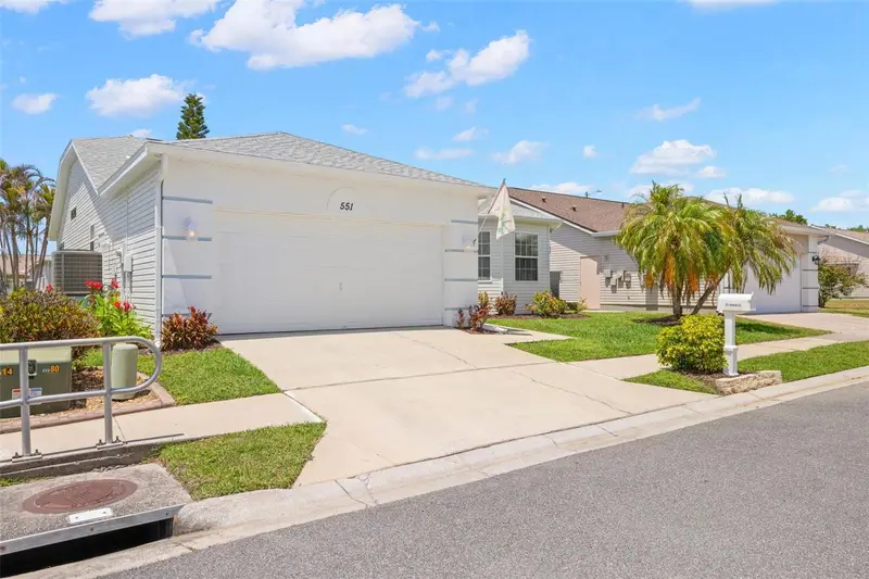 551 Salmon Ct, FL
