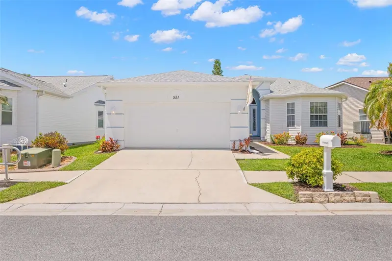 551 Salmon Ct, FL