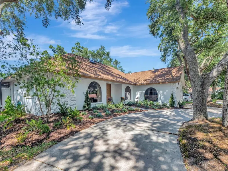2820 Valencia Ln W, FL