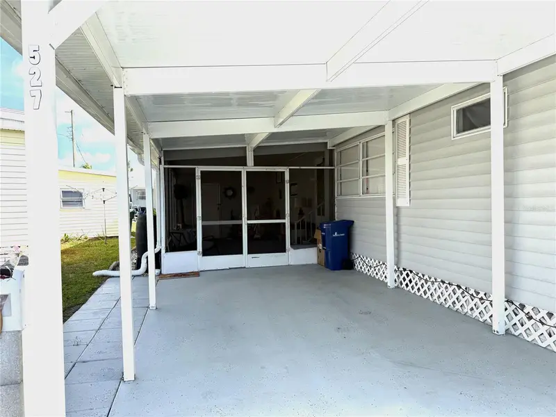 527 Blackburn Blvd, FL