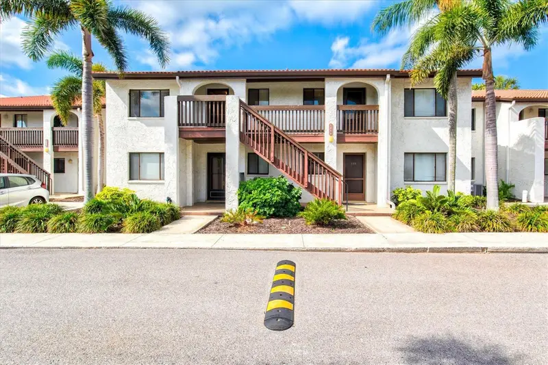 1654 Stickney Point Rd #54-201, FL