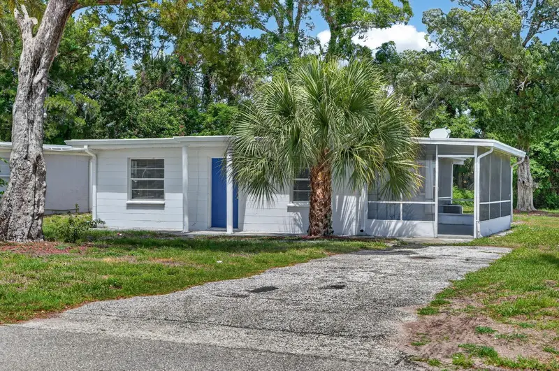 2425 Anastasia Dr, FL