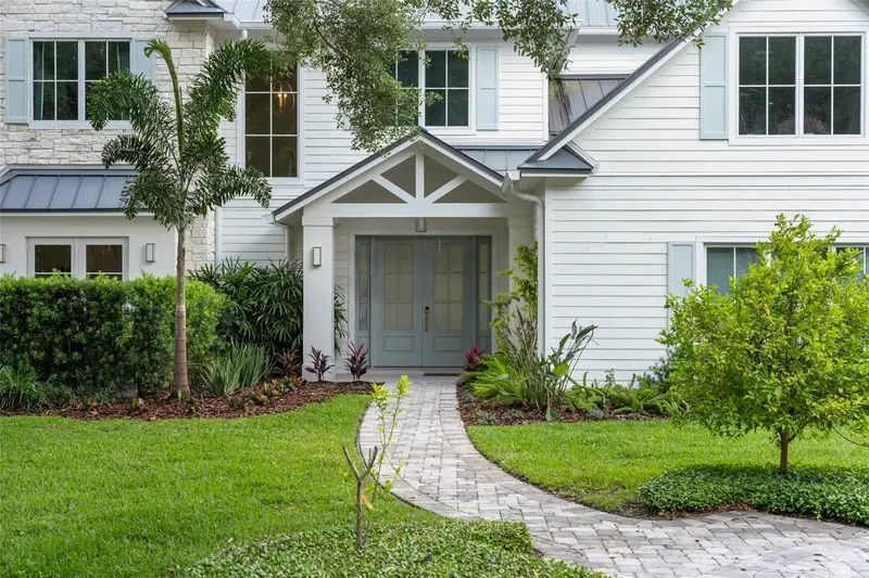 13542 Sunset Lakes Cir, FL