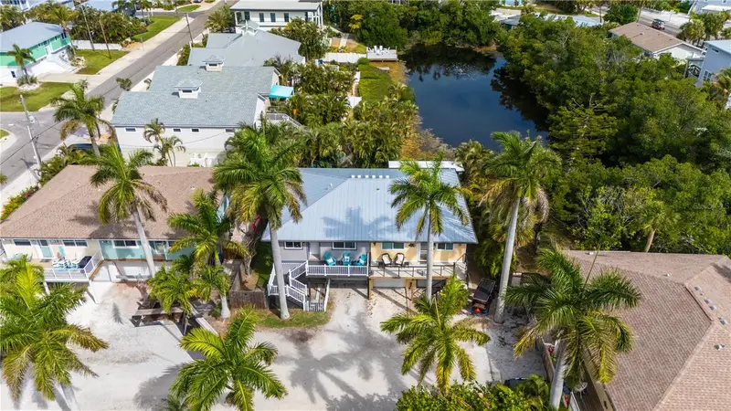 6921 Holmes Blvd, FL