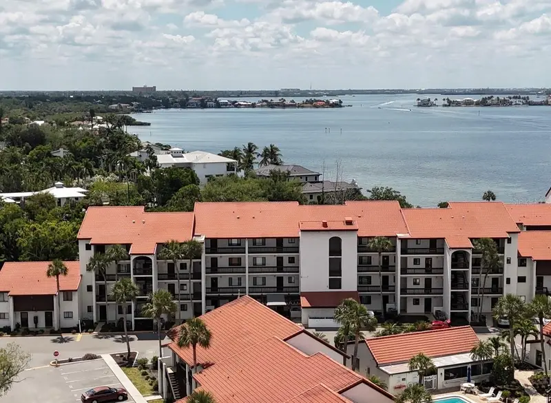 1624 Stickney Point Rd #206, FL