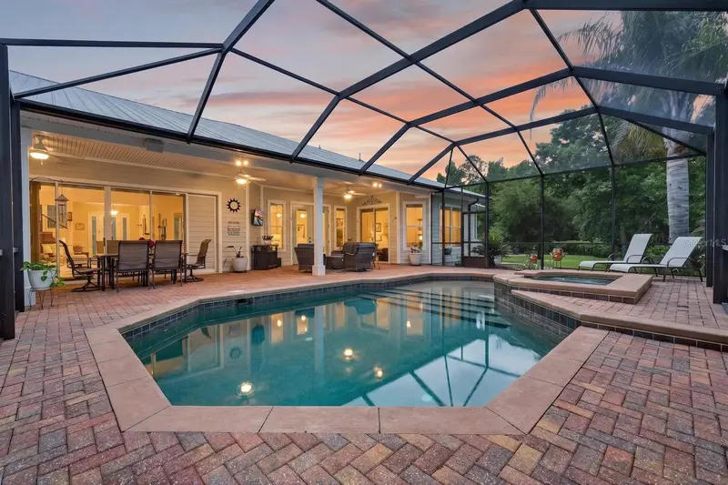 94 Smith Ln, FL
