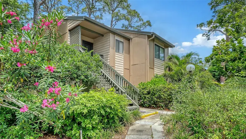 1720 Glenhouse Dr #326, FL