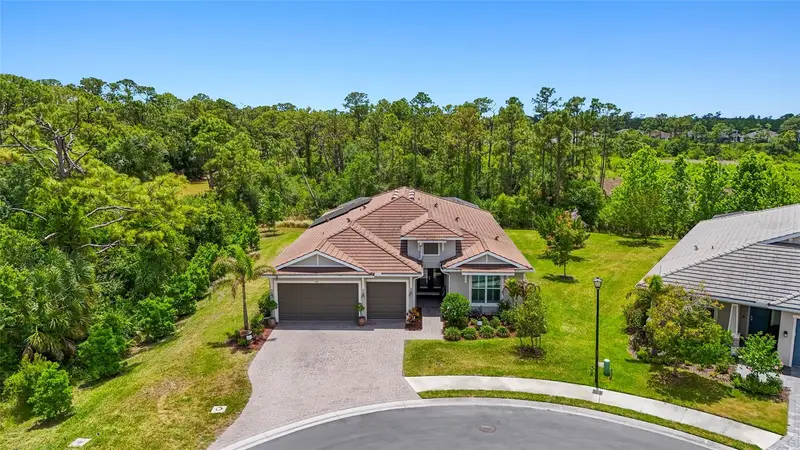 617 Mistiflower Cir, FL