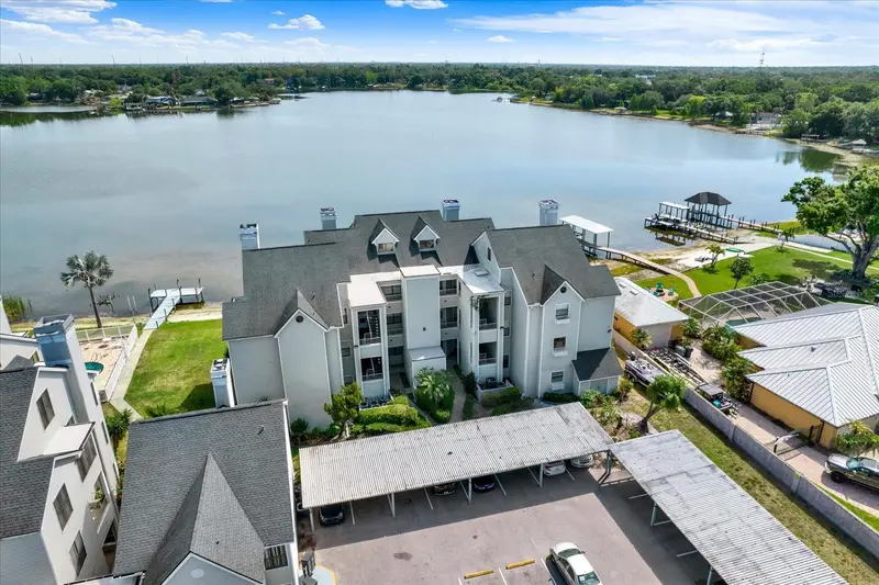 3127 W Sligh Ave #104b, FL