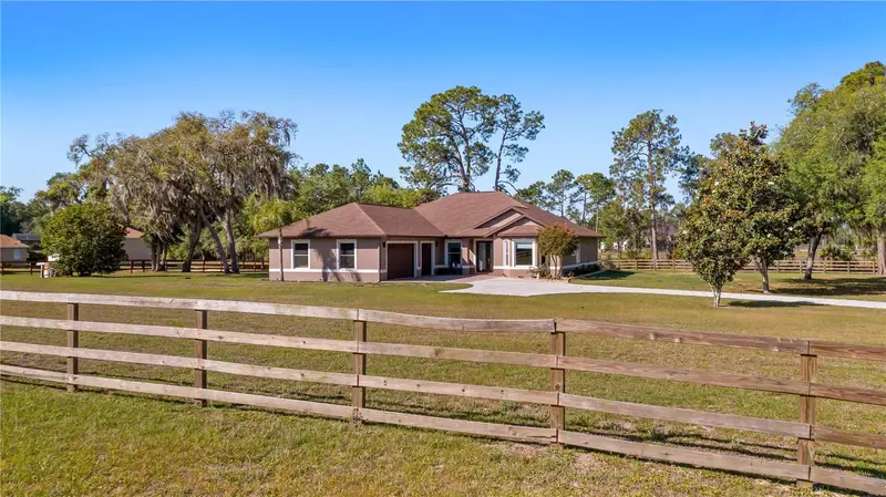 21328 Marsh View Ct, FL