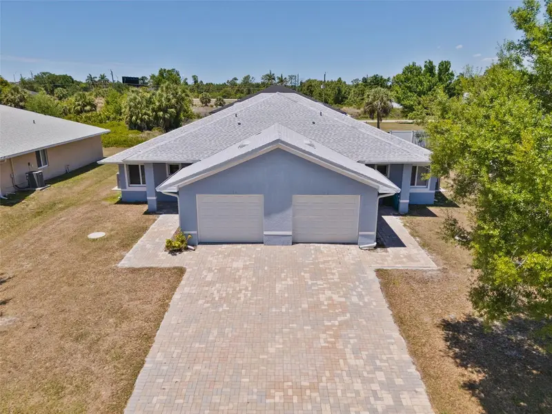 8527 & 8529 Agate St, FL