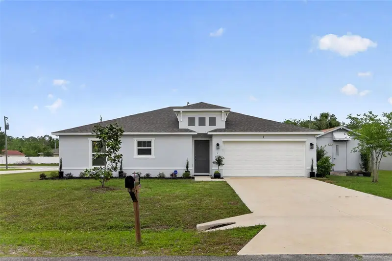 1 Service Tree Pl, FL