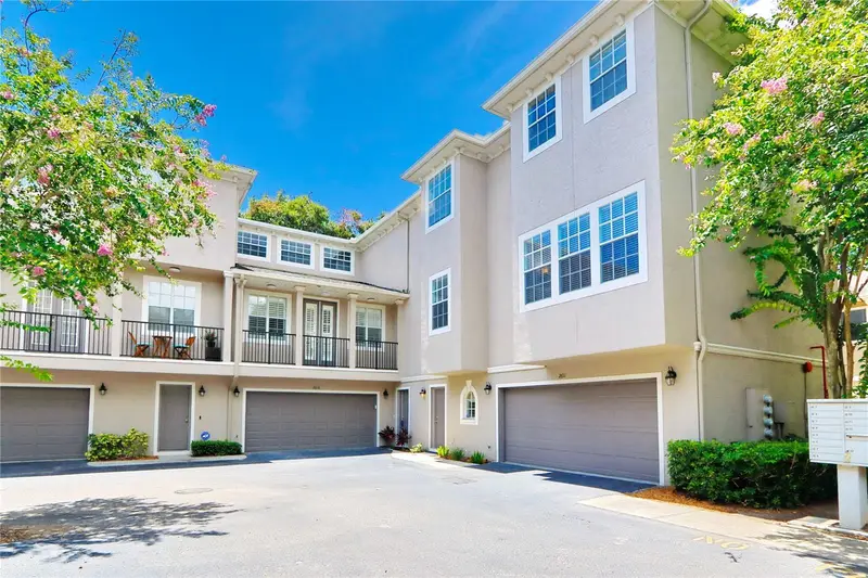 2611 Espana Ct, FL