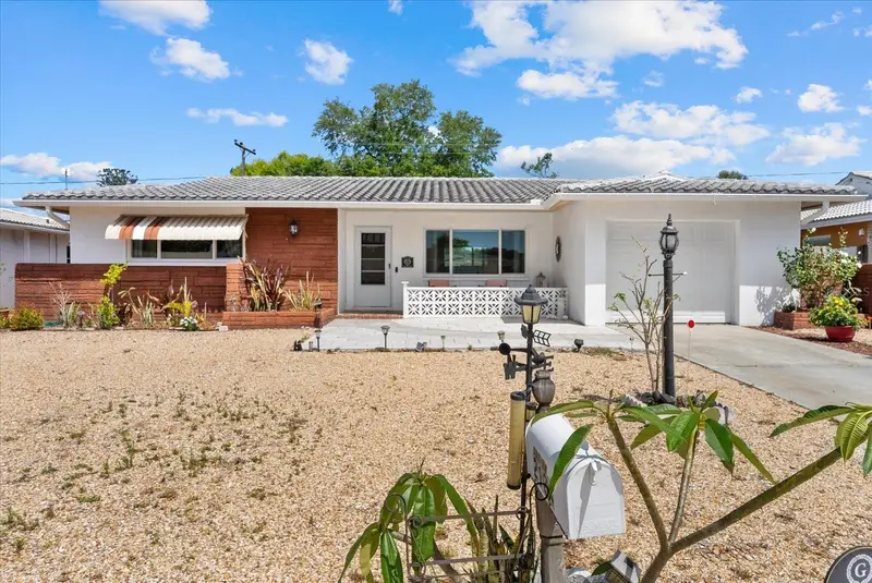 2124 Greenbriar Blvd, FL