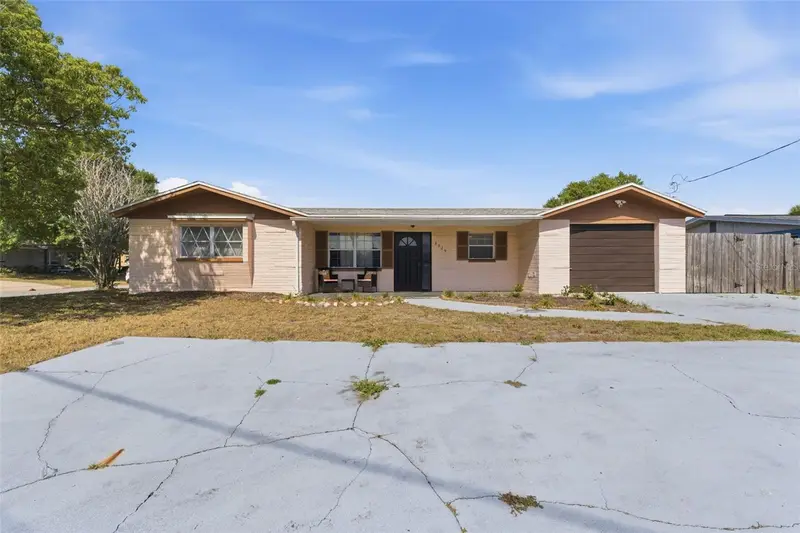 8829 Eileen Dr, FL