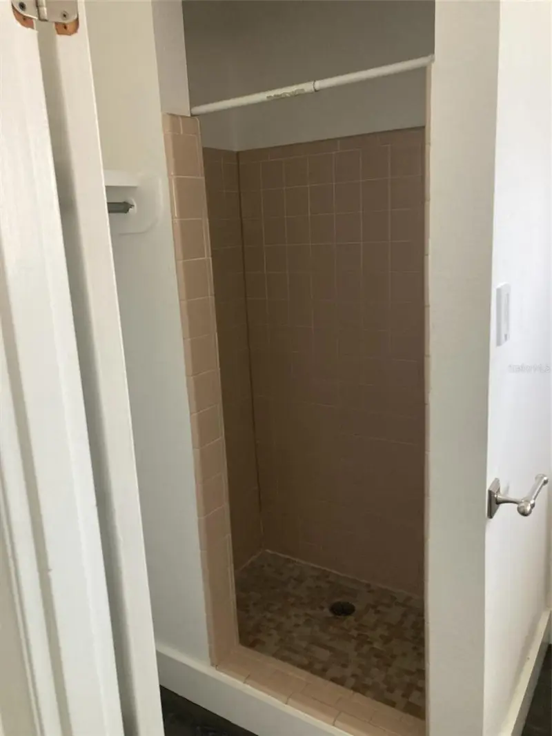 1401 E Alfred St #11, FL