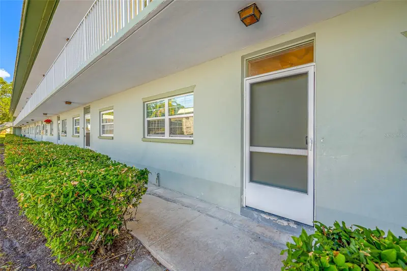 1433 S Belcher Rd #F9, FL