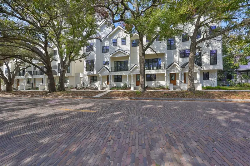 1801 N Morgan St #5, FL