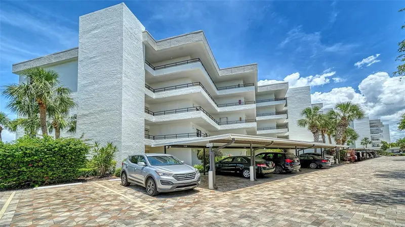 8773 Midnight Pass Rd #302g, FL