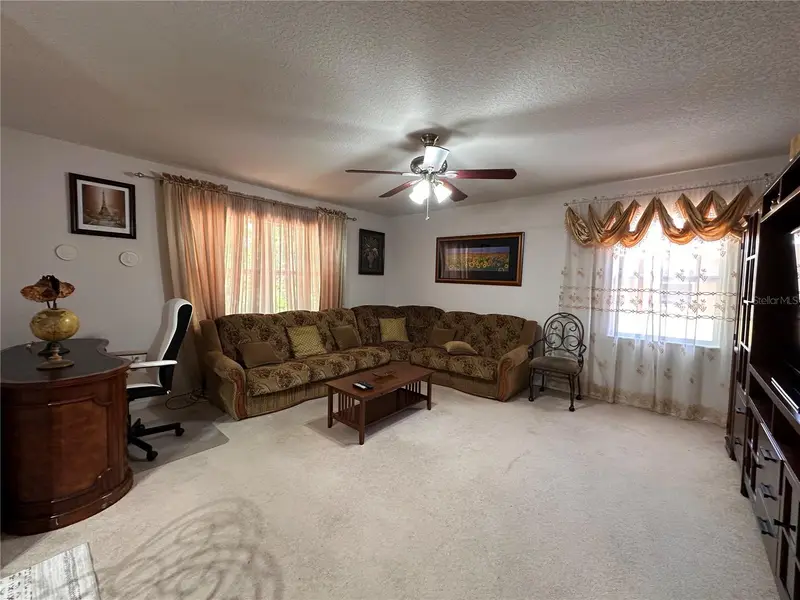 4600 E Moody Blvd #8m, FL