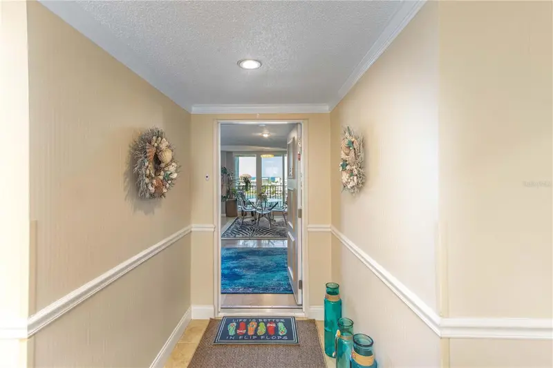 736 Island Way #804, FL