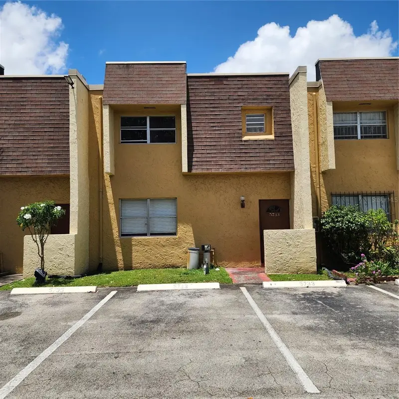5733 Blueberry Ct #119, FL