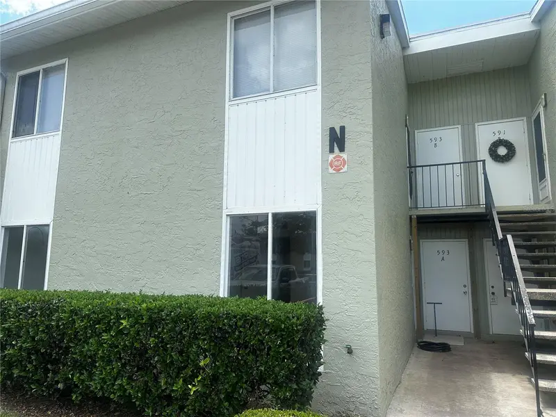 593 Fairways Cir #A, FL