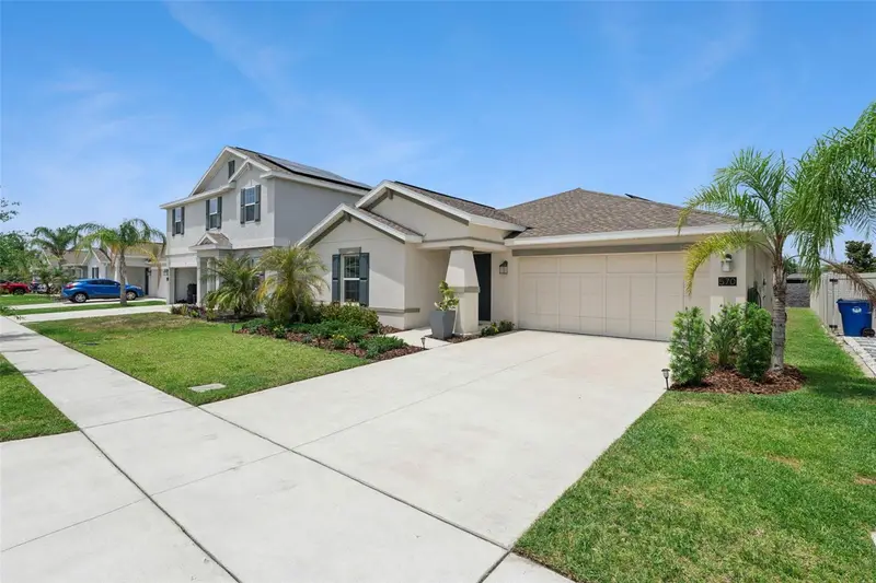 570 Peg Ct, FL