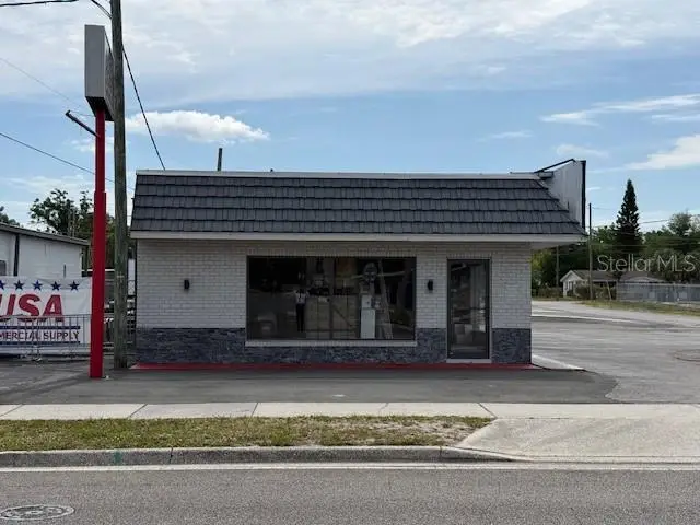 9501 N Nebraska Ave, FL