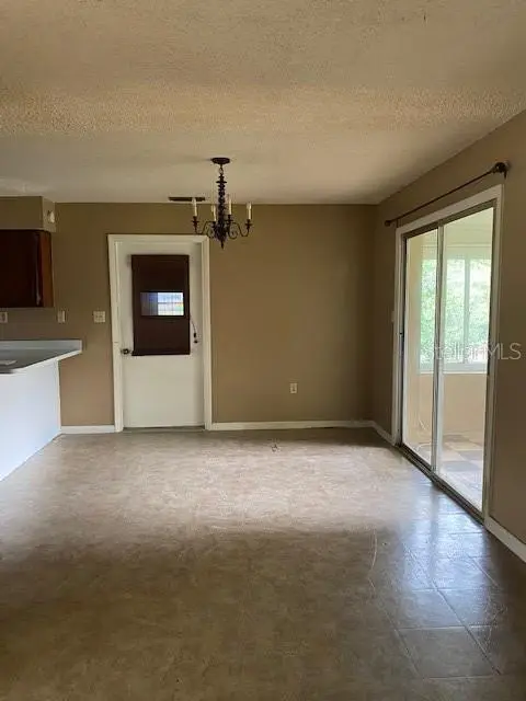 12 Spring Loop, FL