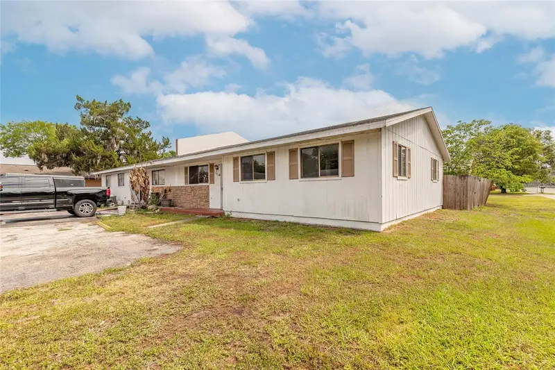 632 Lpga Blvd #B, FL