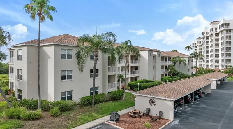 2725 Terra Ceia Bay Blvd #201, FL