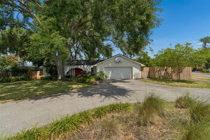 13338 Lake George Ln, FL
